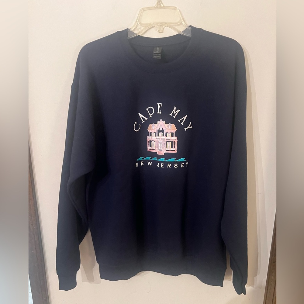 Like new embroidered Cape May New Jersey sweatshirt